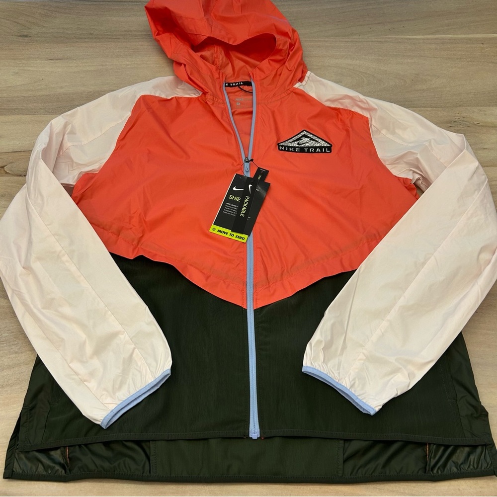 Nike Shield Women's Trail Running Jacket DC8041 814 Size Medium Water Resistant